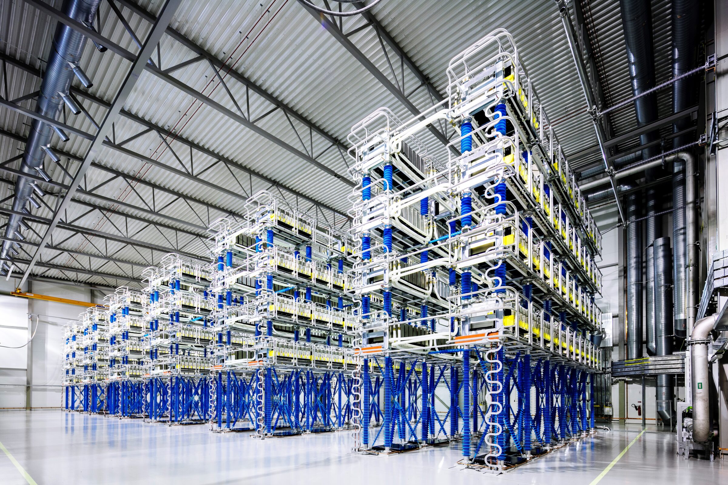 Brattle Consultants Highlight the Operational and Market Benefits of HVDC Transmission to System Operators in New Report